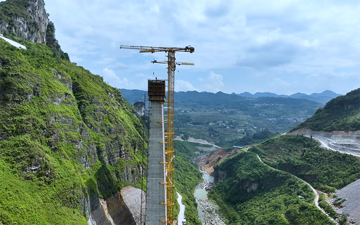 綠色低碳 | 徐工超大塔助建內蒙熱電聯產項目